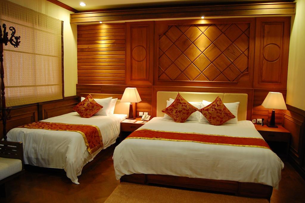 The Golden Lake Hotel Naypyidaw Esterno foto