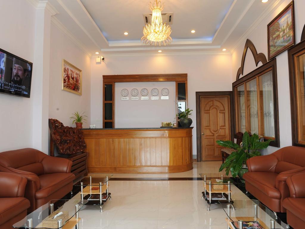 The Golden Lake Hotel Naypyidaw Esterno foto