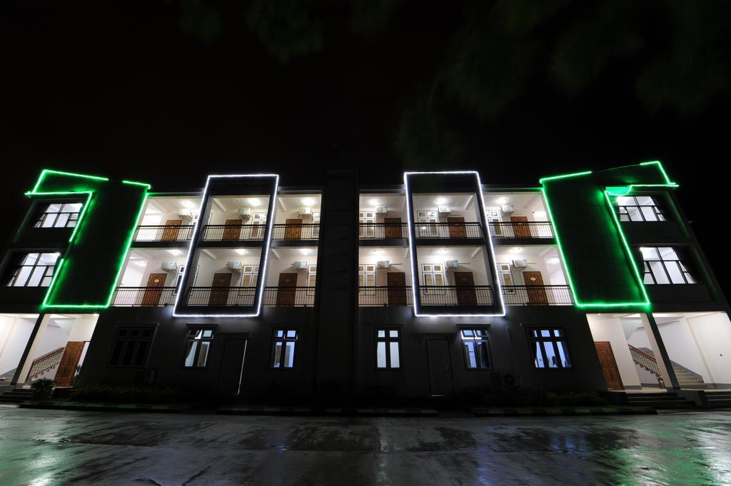 The Golden Lake Hotel Naypyidaw Esterno foto