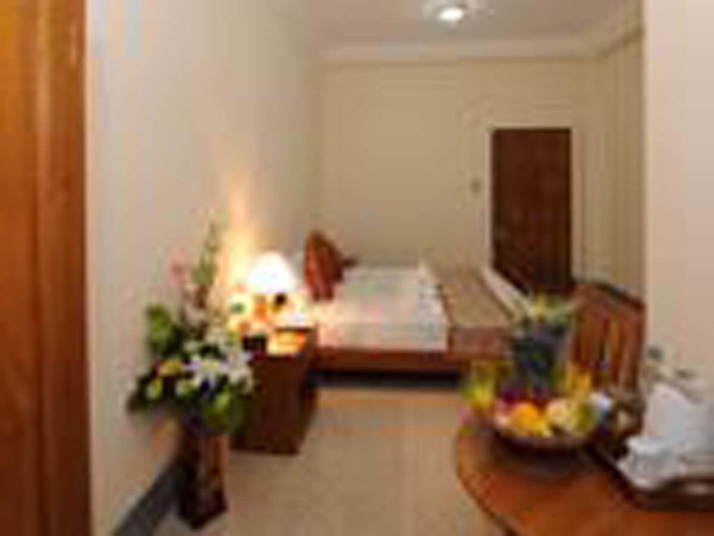 The Golden Lake Hotel Naypyidaw Esterno foto