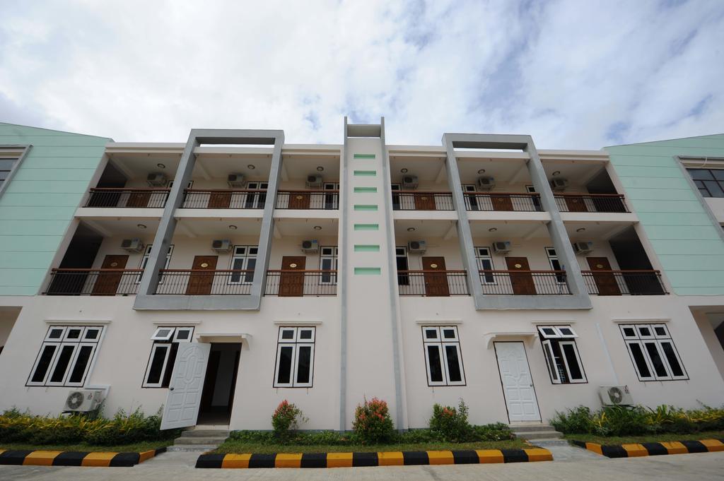 The Golden Lake Hotel Naypyidaw Esterno foto