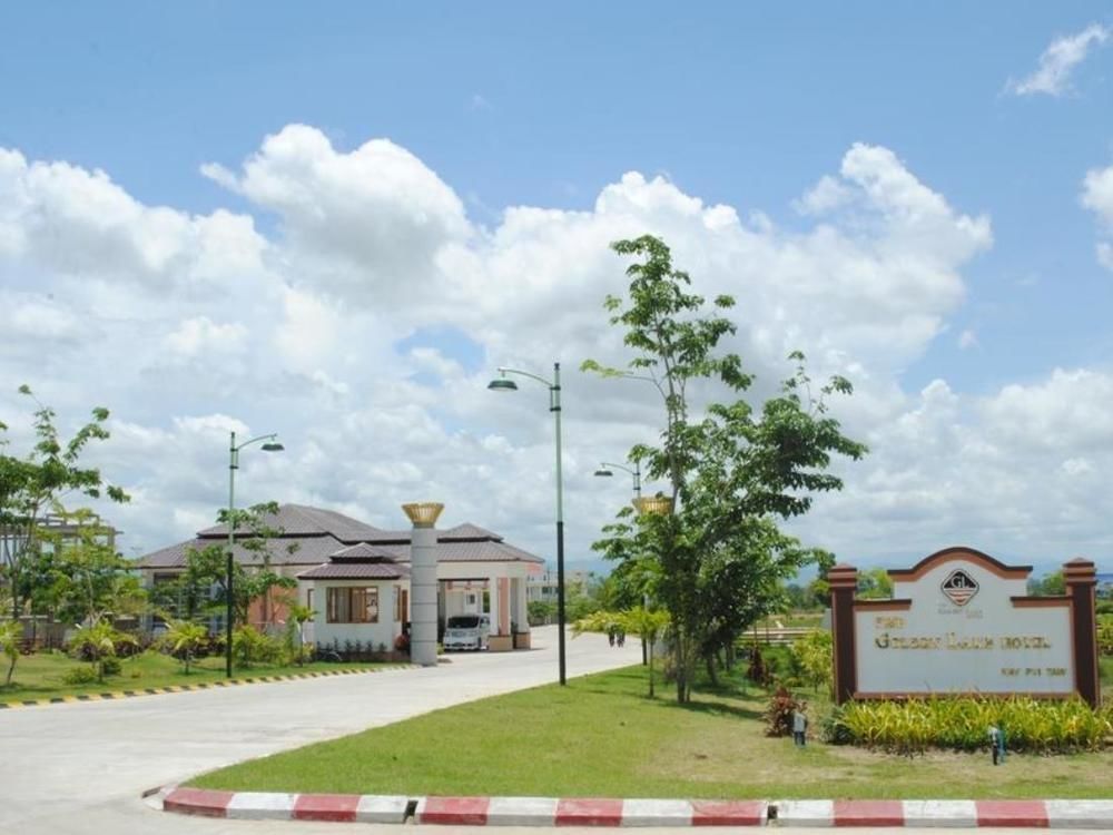 The Golden Lake Hotel Naypyidaw Esterno foto